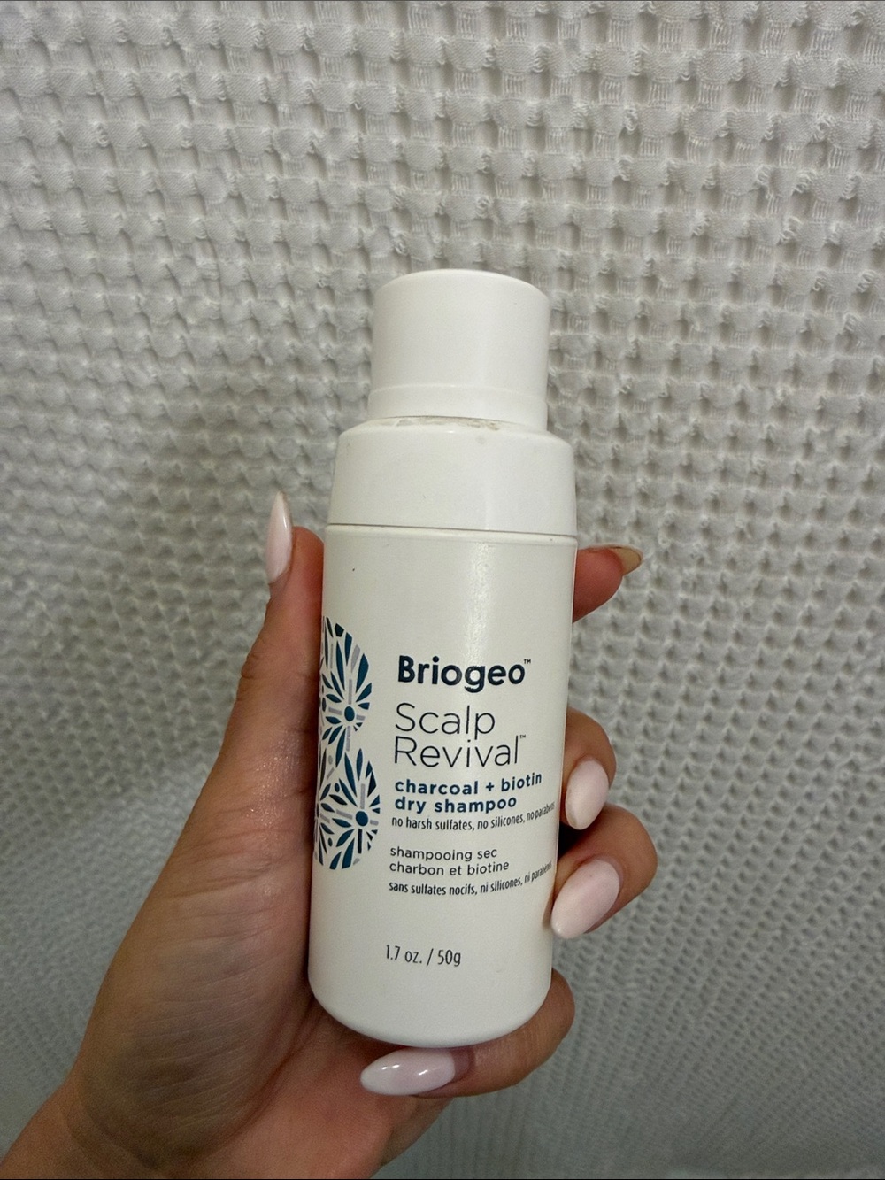 Briogeo Scalp Revival Dry Shampoo - White